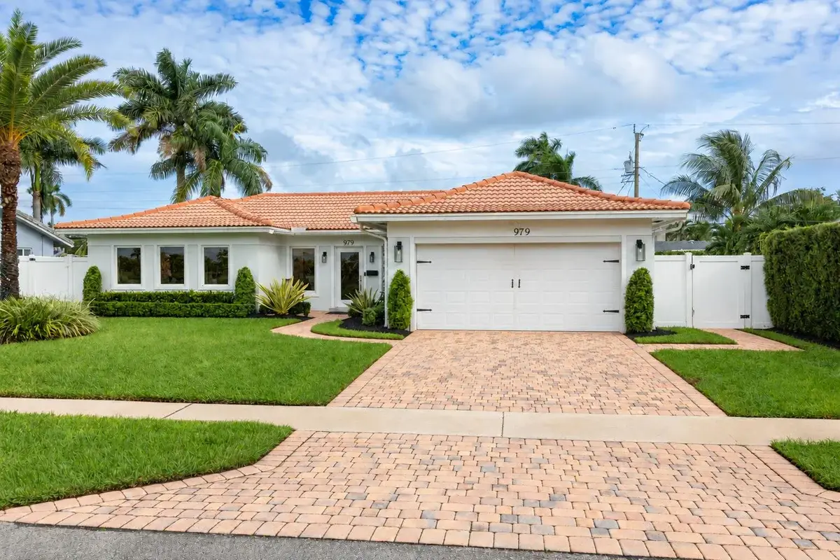 979 SW 13th Dr, Boca Raton: photo 1 of 41