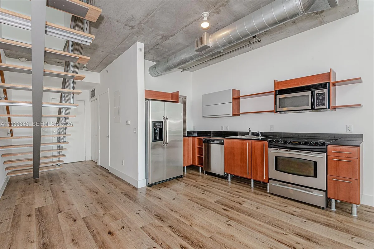 690 SW 1st Ct #1007, Miami: photo 1 of 28