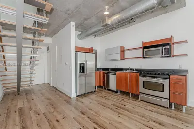 690 SW 1st Ct #1007, Miami: photo 1 of 28