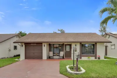2085 SW 15th Pl, Deerfield Beach: photo 1 of 71