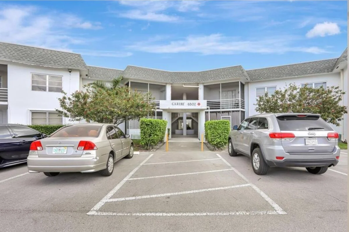 6507 Winfield Blvd #110-C, Margate: photo 1 of 27