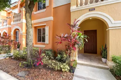 8932 SW 18th St, Miramar: photo 1 of 26