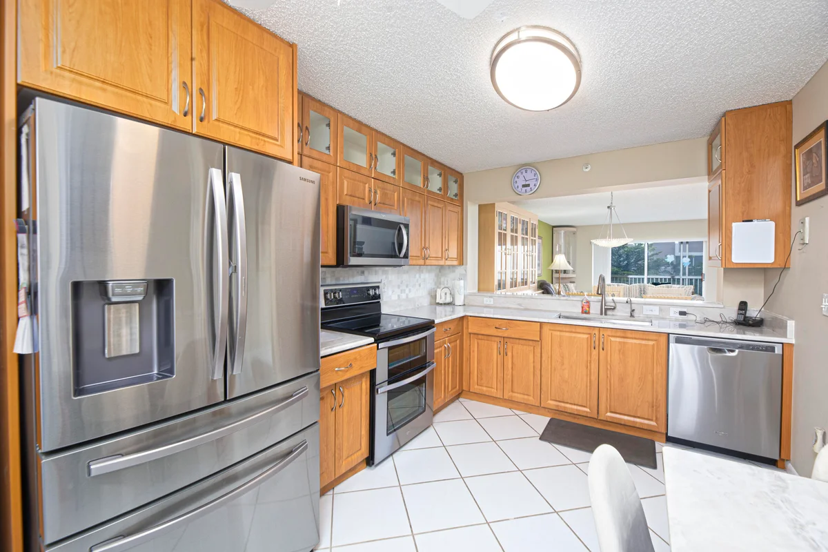 9511 Weldon Cir #G416, Tamarac: photo 1 of 27