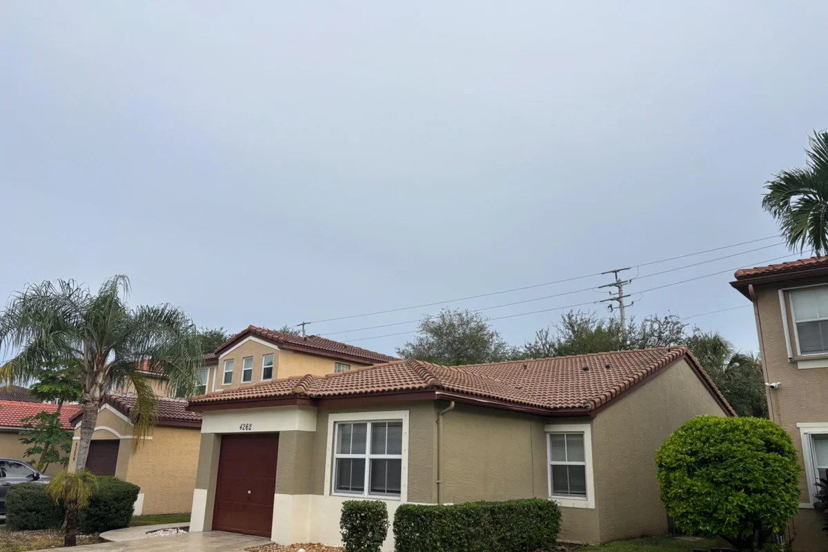 4262 NW 1st Pl, Deerfield Beach: photo 1 of 30