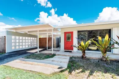 2380 NE 8th Ave, Pompano Beach: photo 1 of 20