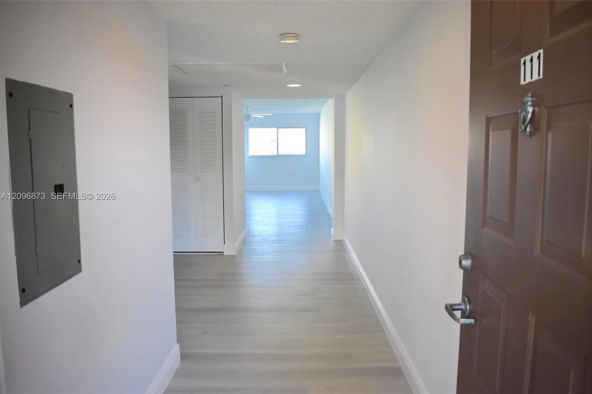 12550 SW 15th St #111E, Pembroke Pines: photo 1 of 32