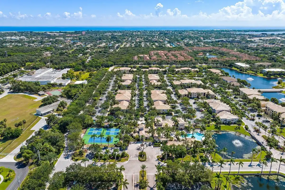 3023 Alcazar Pl #206, Palm Beach Gardens: photo 1 of 33