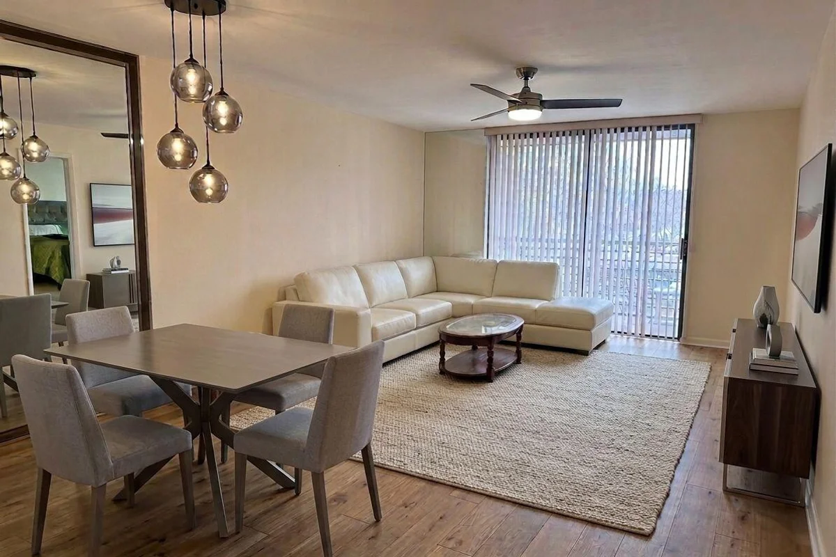 1101 Colony Point Cir #220, Pembroke Pines: photo 1 of 28