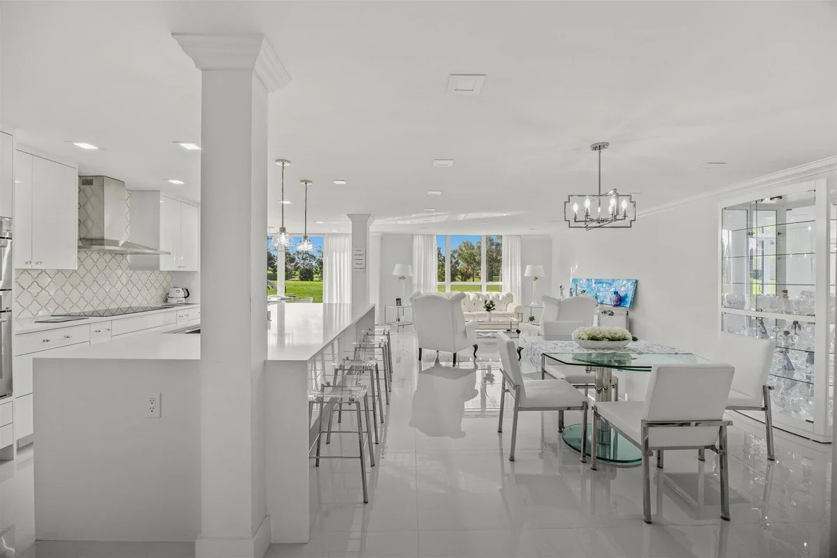 5390 Woodland Lakes Dr #105, Palm Beach Gardens: photo 1 of 39