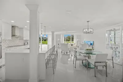 5390 Woodland Lakes Dr #105, Palm Beach Gardens: photo 1 of 39