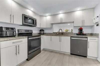 12500 SW 5th Ct #210M, Pembroke Pines: photo 1 of 62