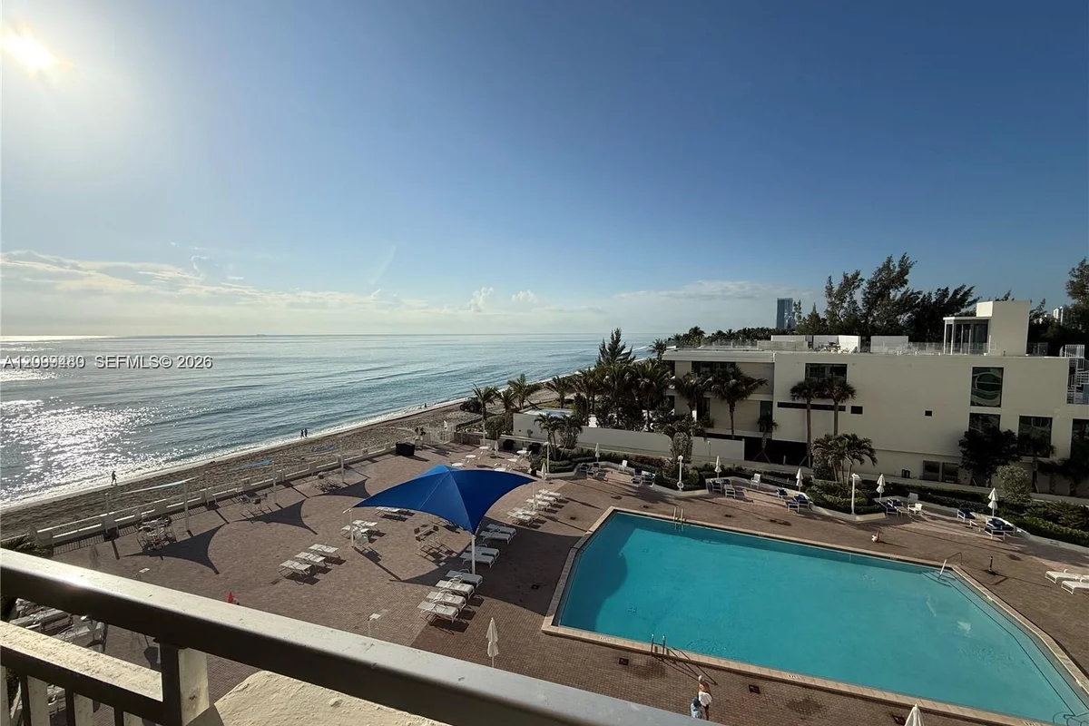 3180 S Ocean Dr #509, Hallandale Beach: photo 1 of 28