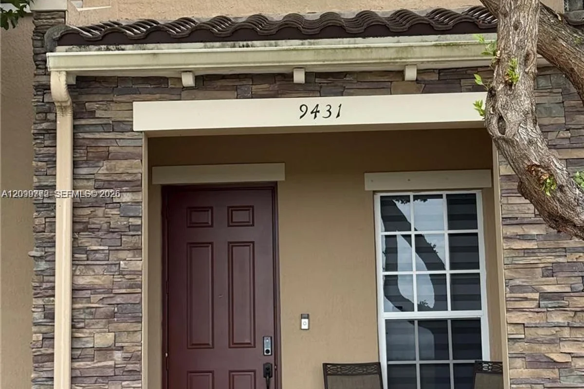 9431 SW 172nd Ave, Miami: photo 1 of 14