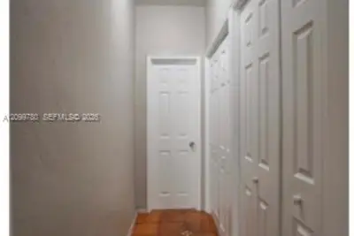952 Meridian Ave #9, Miami Beach: photo 1 of 7