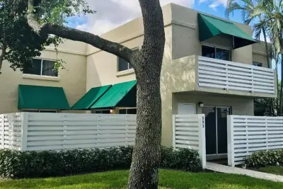 593 NW 98th Ave #1, Plantation: photo 1 of 40