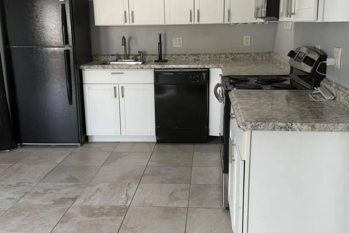 645 Executive Center Dr #R205, West Palm Beach: photo 1 of 13