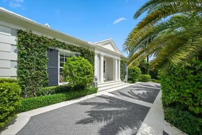 209 Sandpiper Dr, Palm Beach: photo 1 of 37