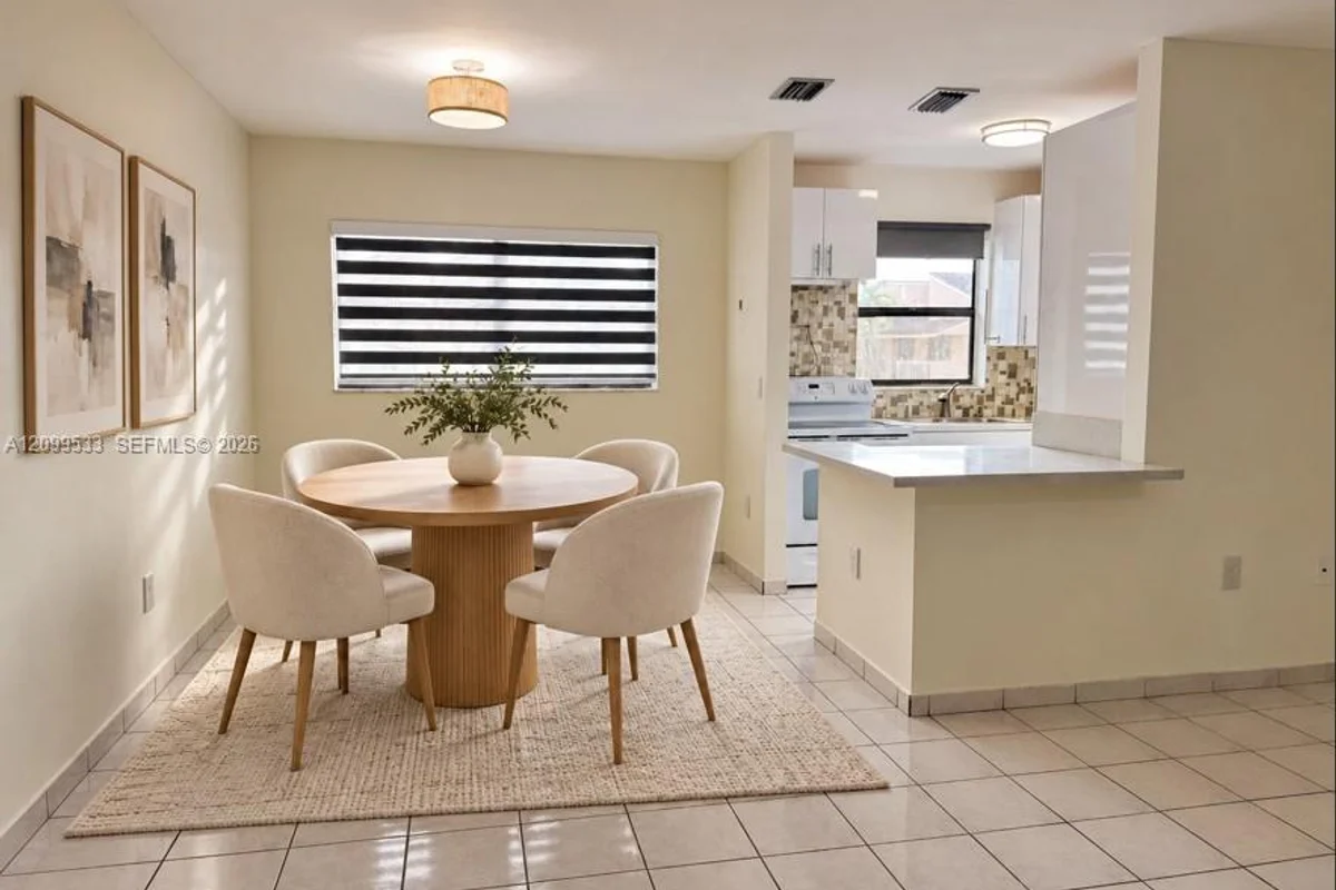 15475 SW 80th St #205-15, Miami: photo 1 of 14