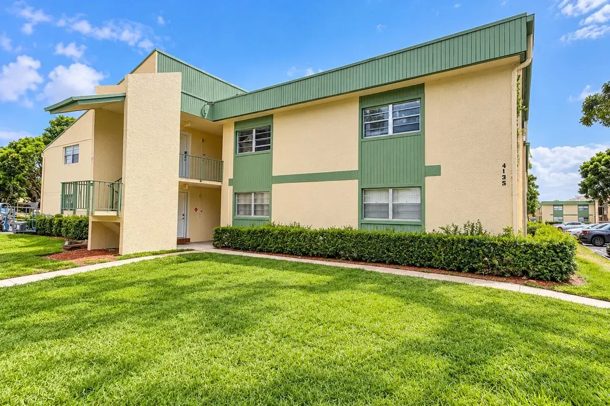 4135 NW 88th Ave #101, Coral Springs: photo 1 of 13
