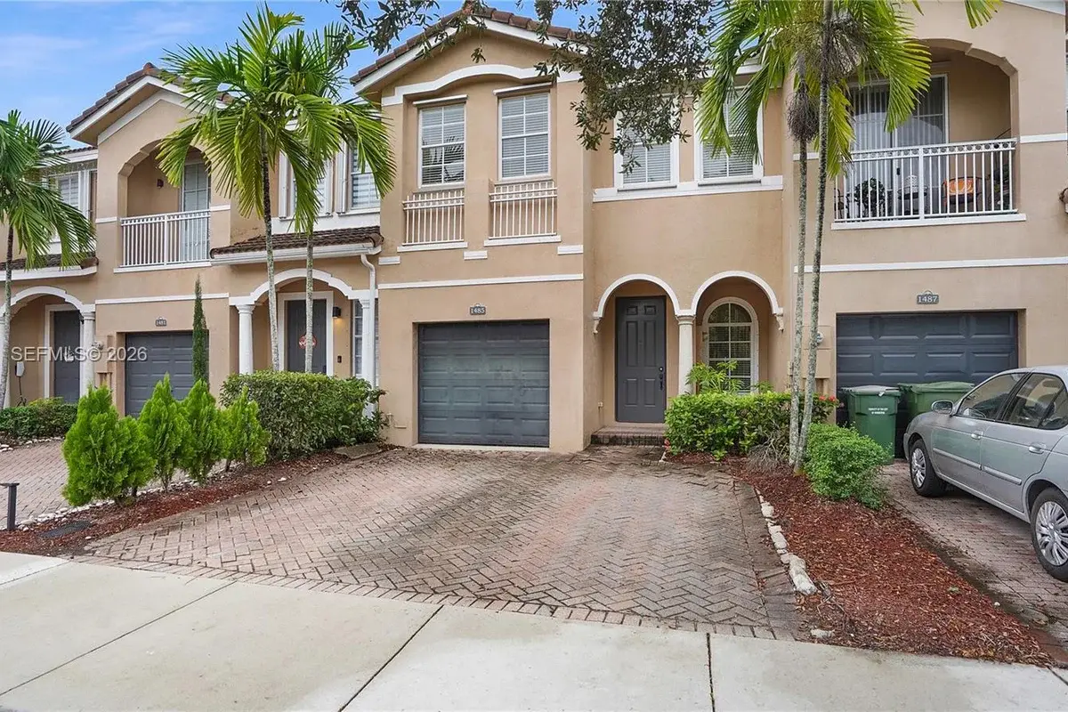 1485 SE 25th Ter, Homestead: photo 1 of 43