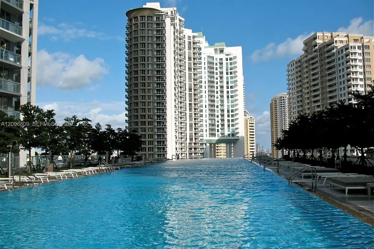 465 Brickell Ave #617, Miami: photo 1 of 15