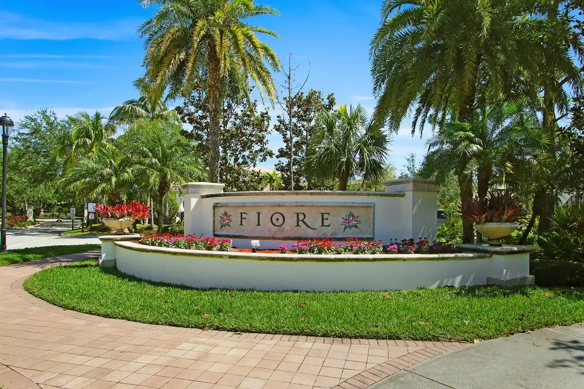 4308 Myrtlewood Cir E, Palm Beach Gardens: photo 1 of 32