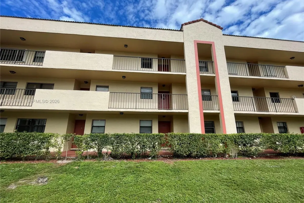 3470 Foxcroft Rd #111, Miramar: photo 1 of 17