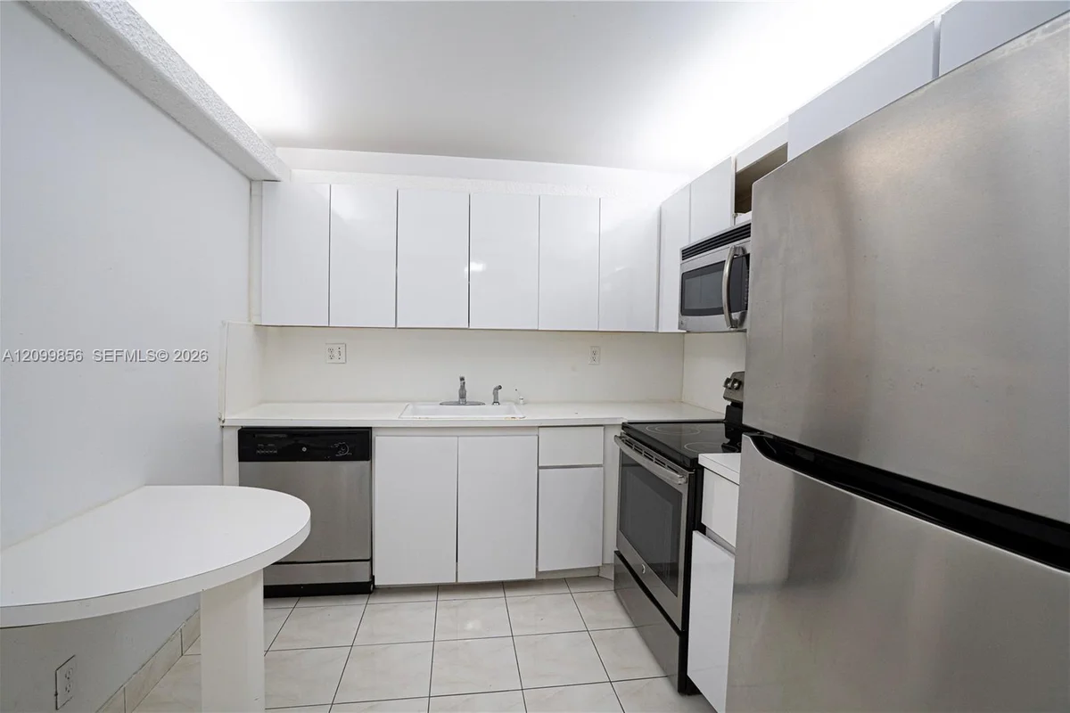 600 Three Islands Blvd #316, Hallandale Beach: photo 1 of 25
