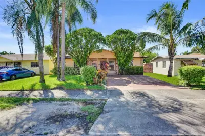 5120 SW 22nd St, West Park: photo 1 of 35
