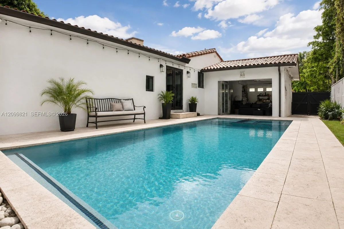 9021 N Miami Ave, El Portal: photo 1 of 14