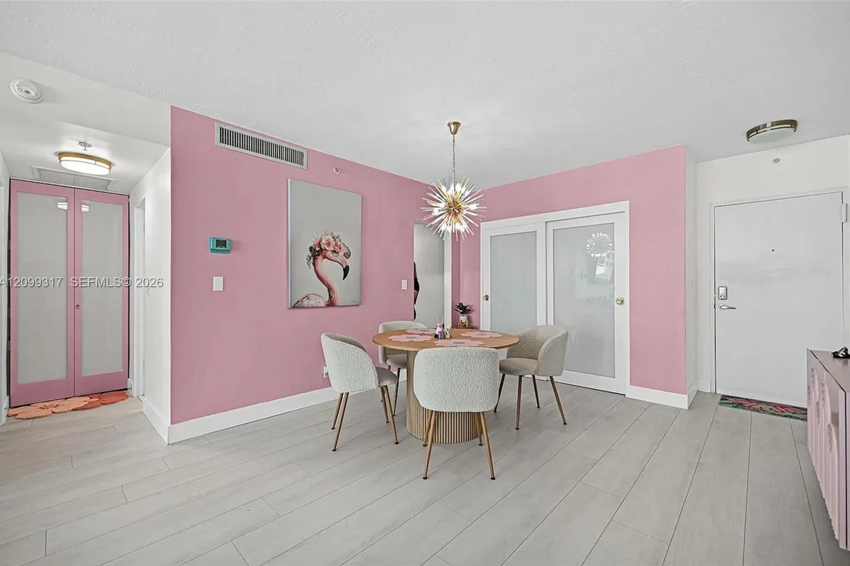 3001 Ocean Dr #403, Hollywood: photo 1 of 19