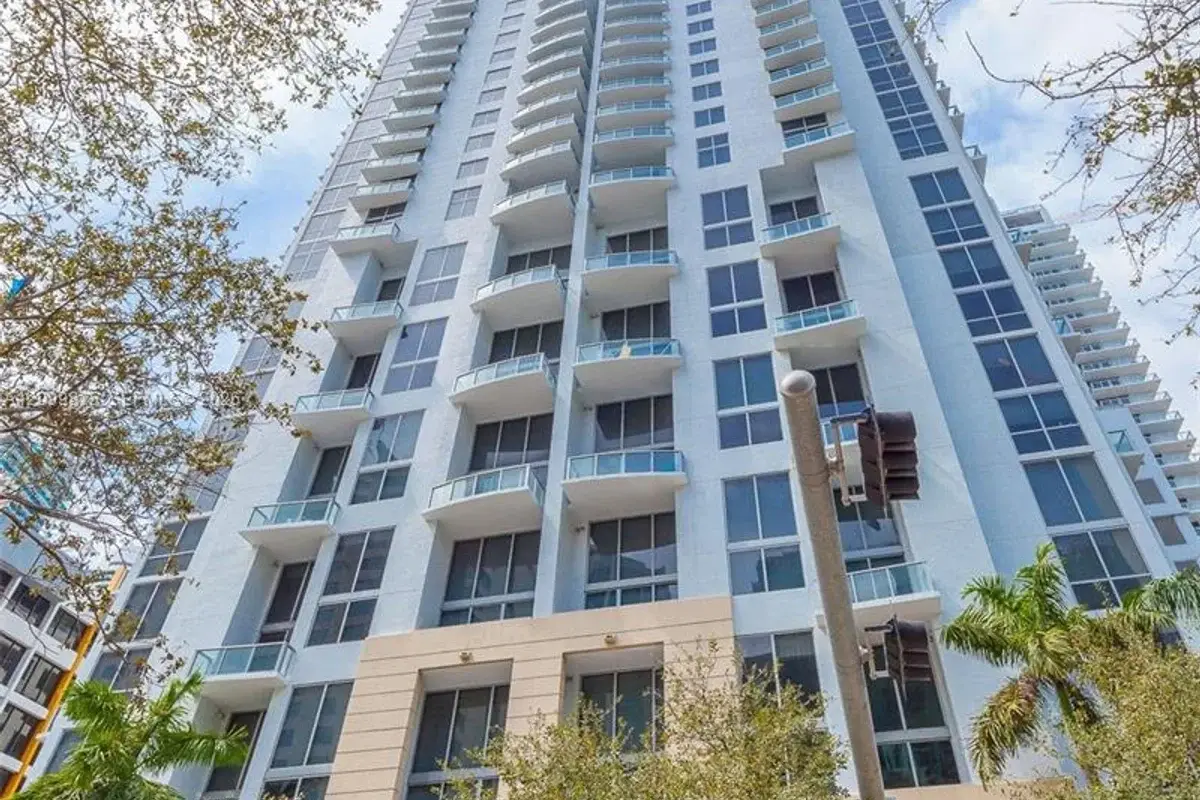 1050 Brickell Ave #2622, Miami: photo 1 of 20