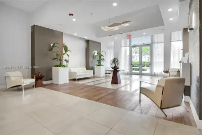 7661 NW 107th Ave #501, Doral: photo 1 of 35