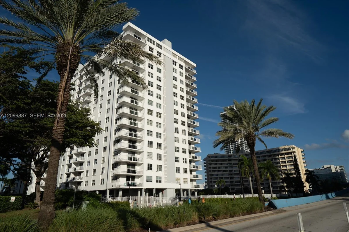 1849 S Ocean Dr #1509, Hallandale Beach: photo 1 of 38