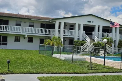 1621 NW 46th Ave #212, Lauderhill: photo 1 of 18