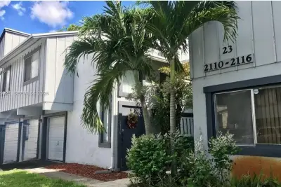 2116 NW 58th Ave #23-E, Lauderhill: photo 1 of 14