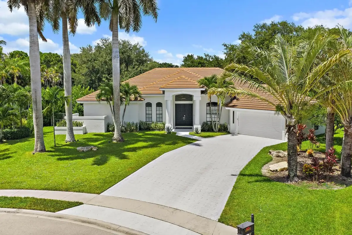 18622 Lakeside Gardens Dr, Jupiter: photo 1 of 29
