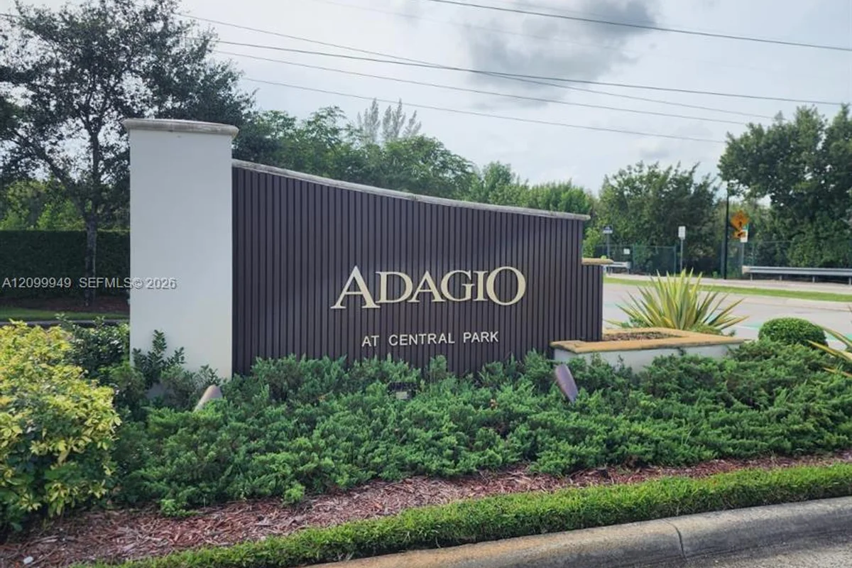 10600 NW 88th St #216, Doral: photo 1 of 3