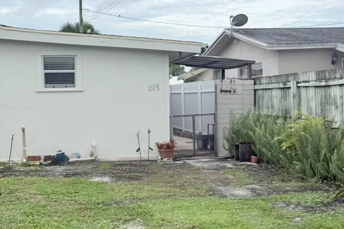 1503 Meridian Rd #A, West Palm Beach: photo 1 of 7