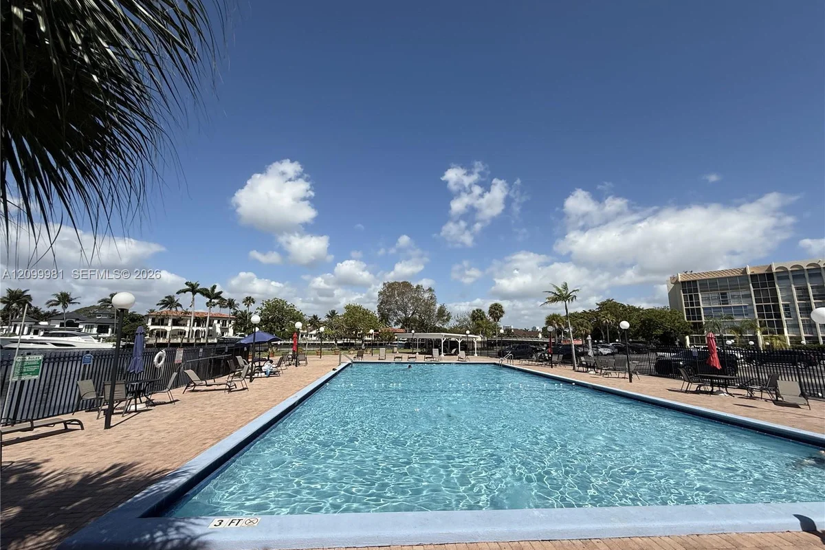 2101 Atlantic Shores Blvd #120, Hallandale Beach: photo 1 of 13