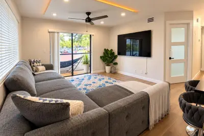 655 Trace Cir #107, Deerfield Beach: photo 1 of 17