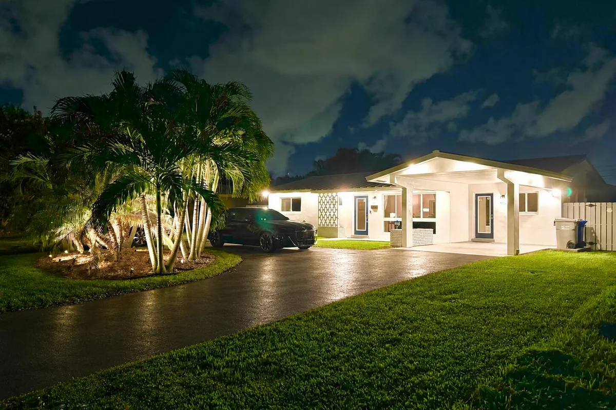 613 NE 25th Ave, Pompano Beach: photo 1 of 65