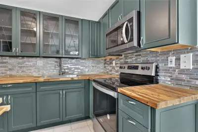 503 Gardens Dr #201, Pompano Beach: photo 1 of 21