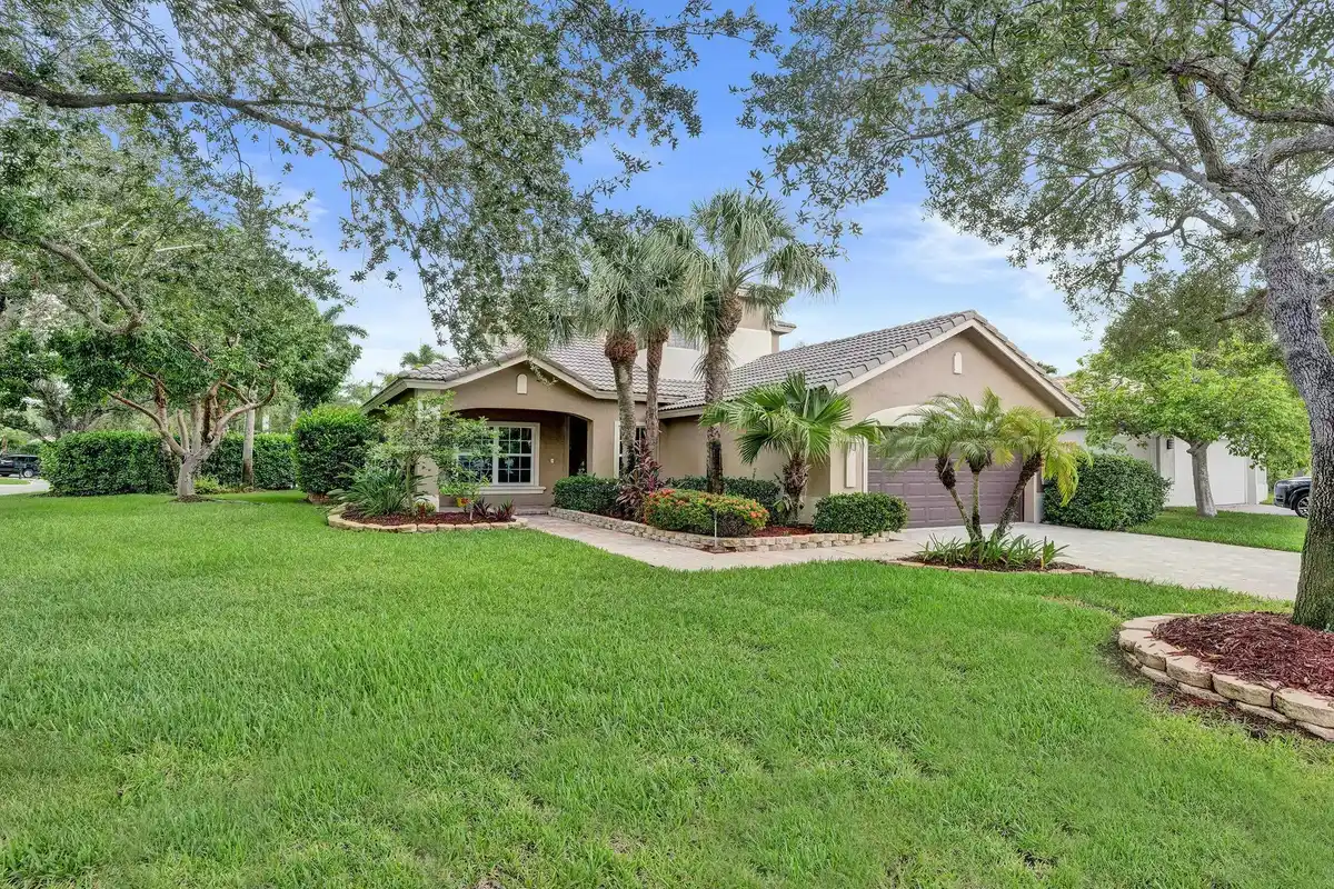11329 NW 65th Manor, Parkland: photo 1 of 55
