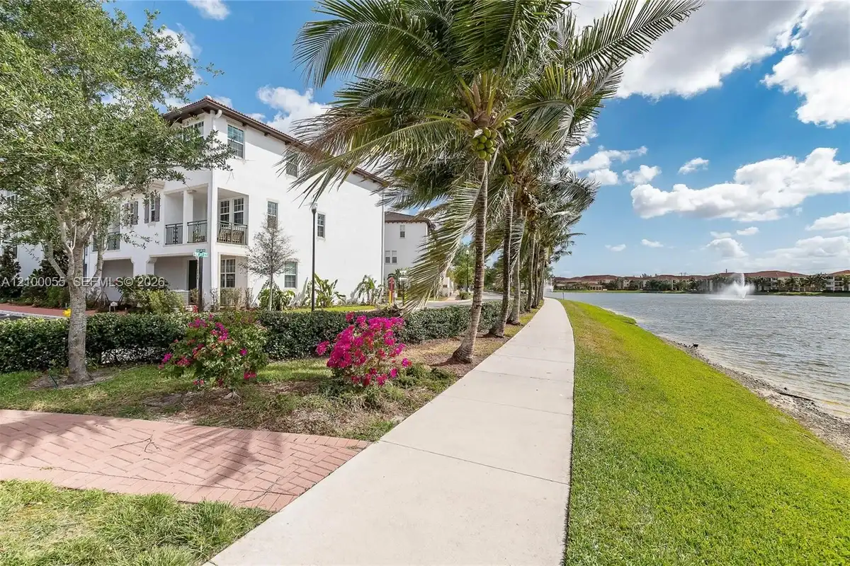 11973 SW 28th Ct, Miramar: photo 1 of 25