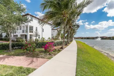 11973 SW 28th Ct, Miramar: photo 1 of 25