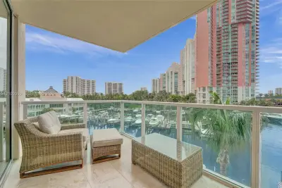 3330 NE 190th St #410, Aventura: photo 1 of 55