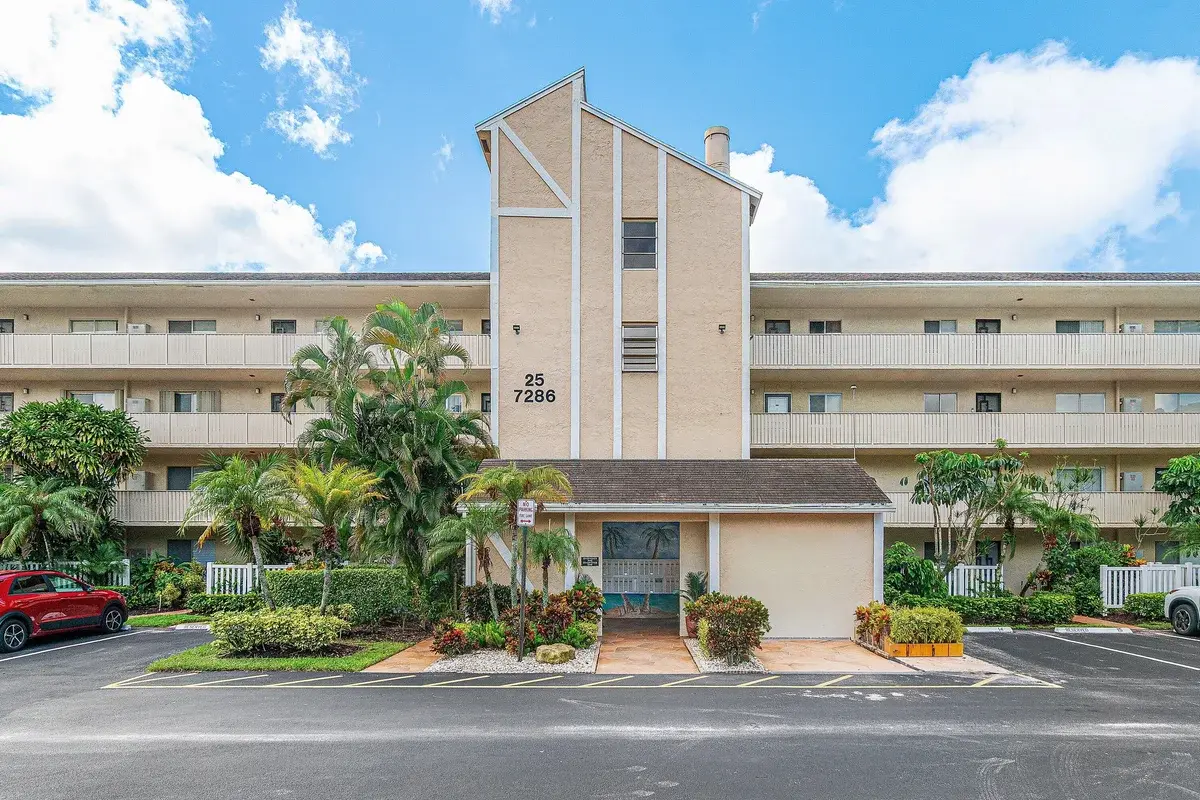 7286 Huntington Ln #108, Delray Beach: photo 1 of 55