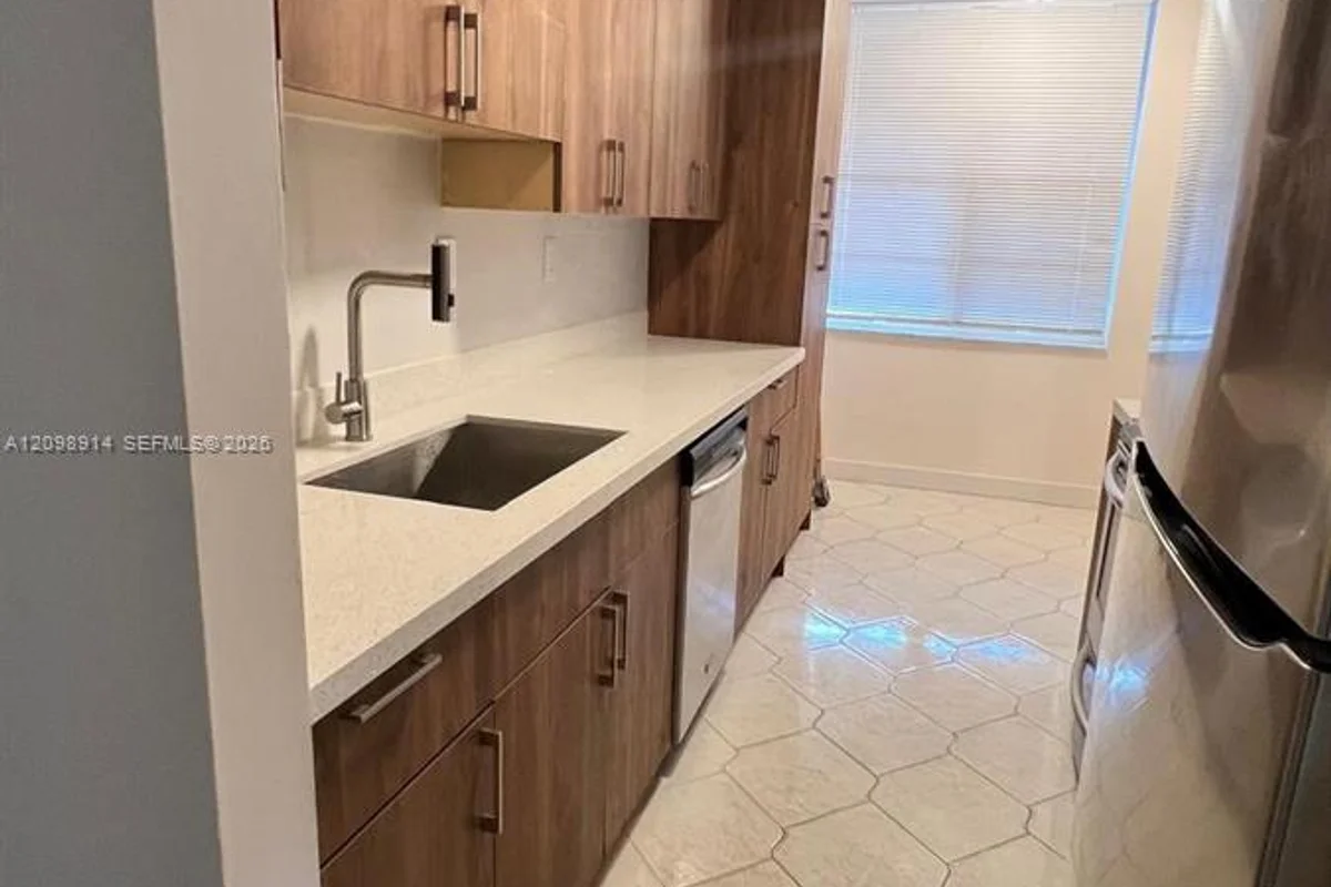 2998 NW 48th Ter #131, Lauderdale Lakes: photo 1 of 11