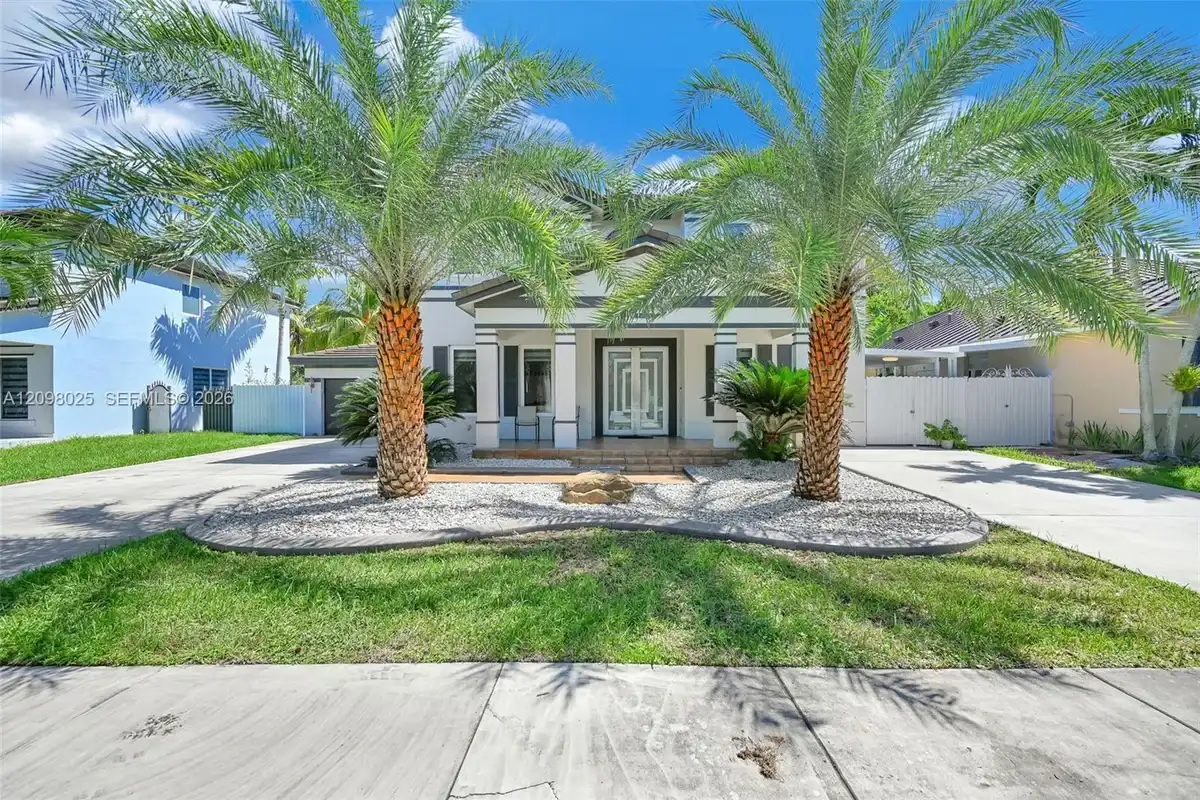 20111 SW 128th Ct, Miami: photo 1 of 55